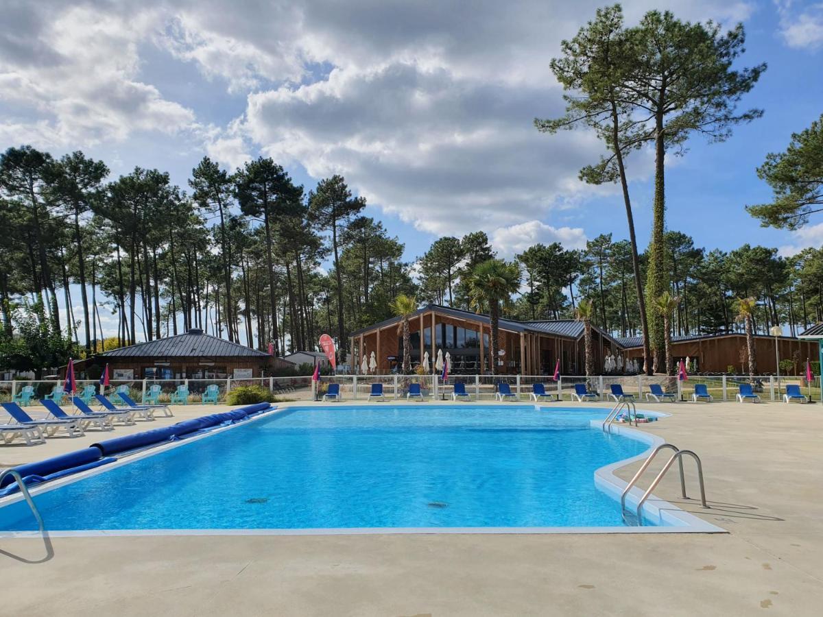 Bahiana Hotel Saint-Julien-en-Born Buitenkant foto